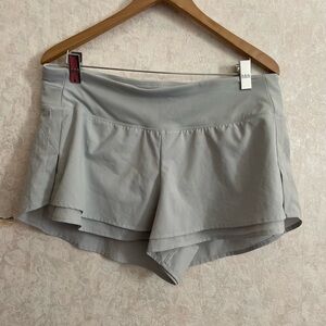 Calia by Carrie Underwood women's large gray athletic shorts